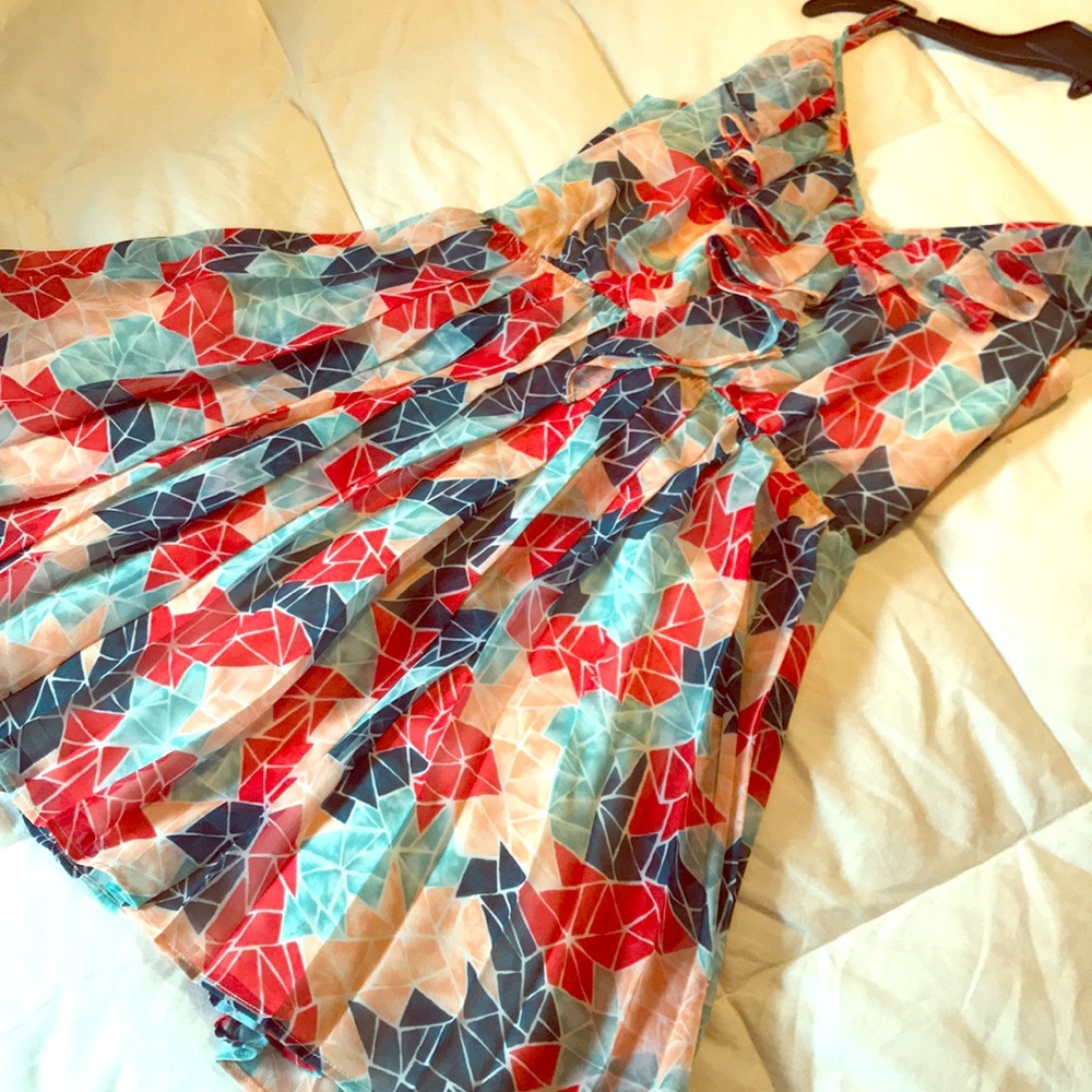 BCBG Colorful pleated dress M